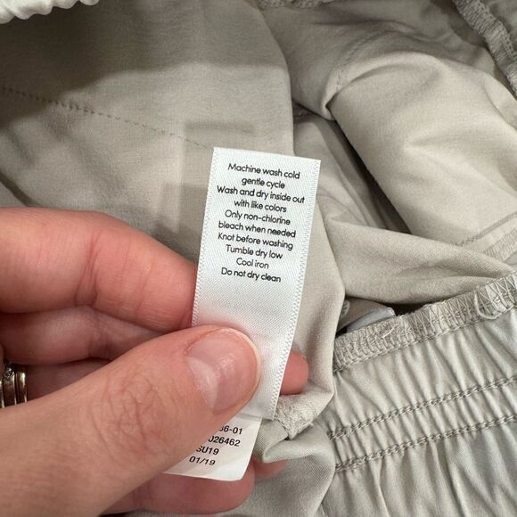 Athleta Revive Pants Beige sz 4 - Picture 9 of 10